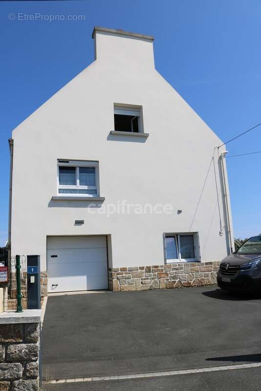 EXCLUSIVITE Maison à vendre 6 pièces PLOUHINEC (29) 4 chambres de 143 m2 sur un terrain de 1373 m2 - photo 13