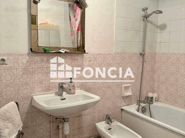 Appartement à PARIS-19E