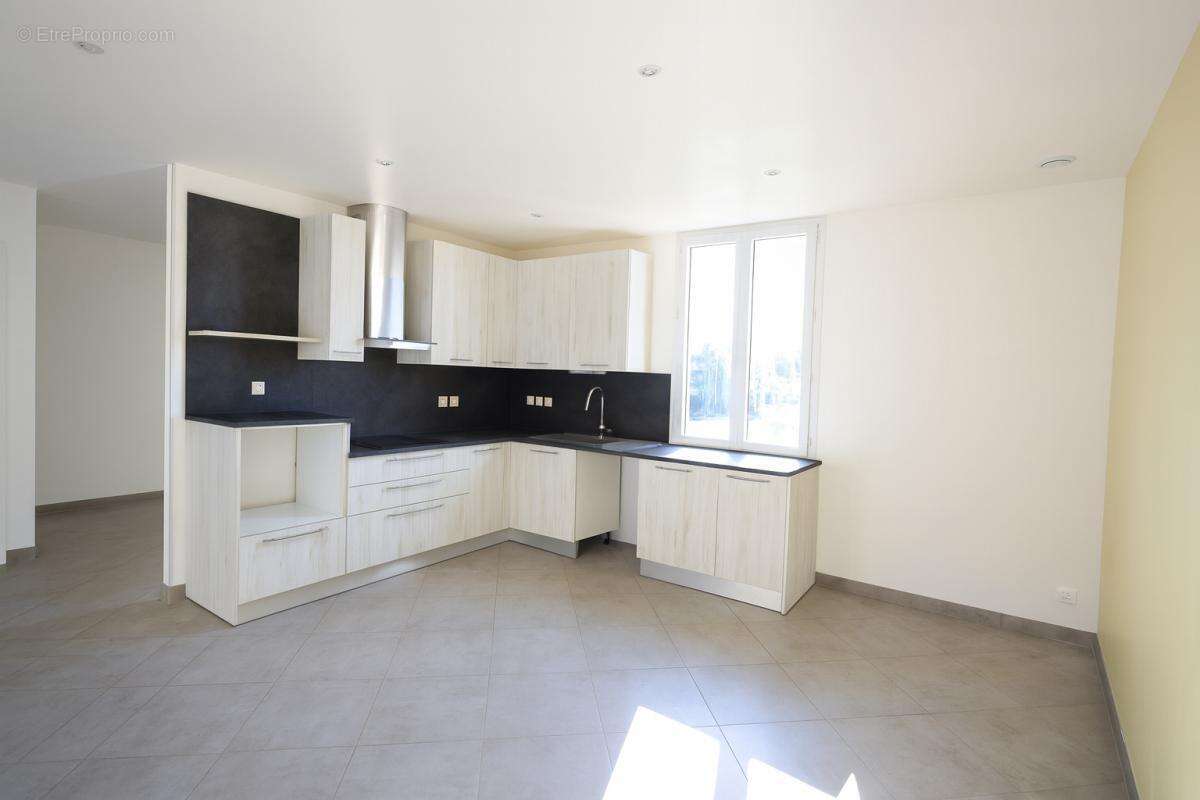 Maison à HARDRICOURT