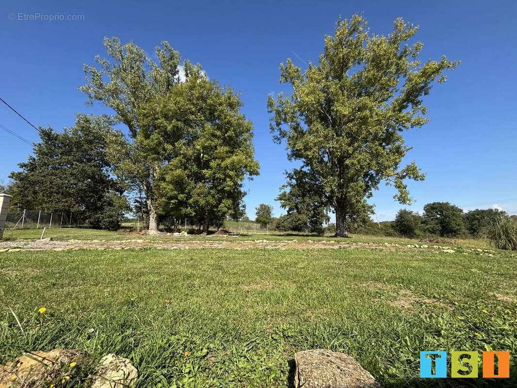 Maison à SAINT-MARCET