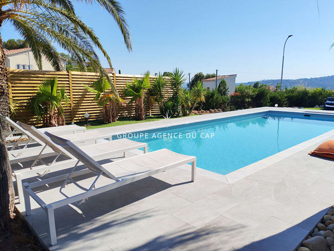 Villa renovee 7 pièces 200 m²  avec vue degagée mer, aux issambres - photo 7