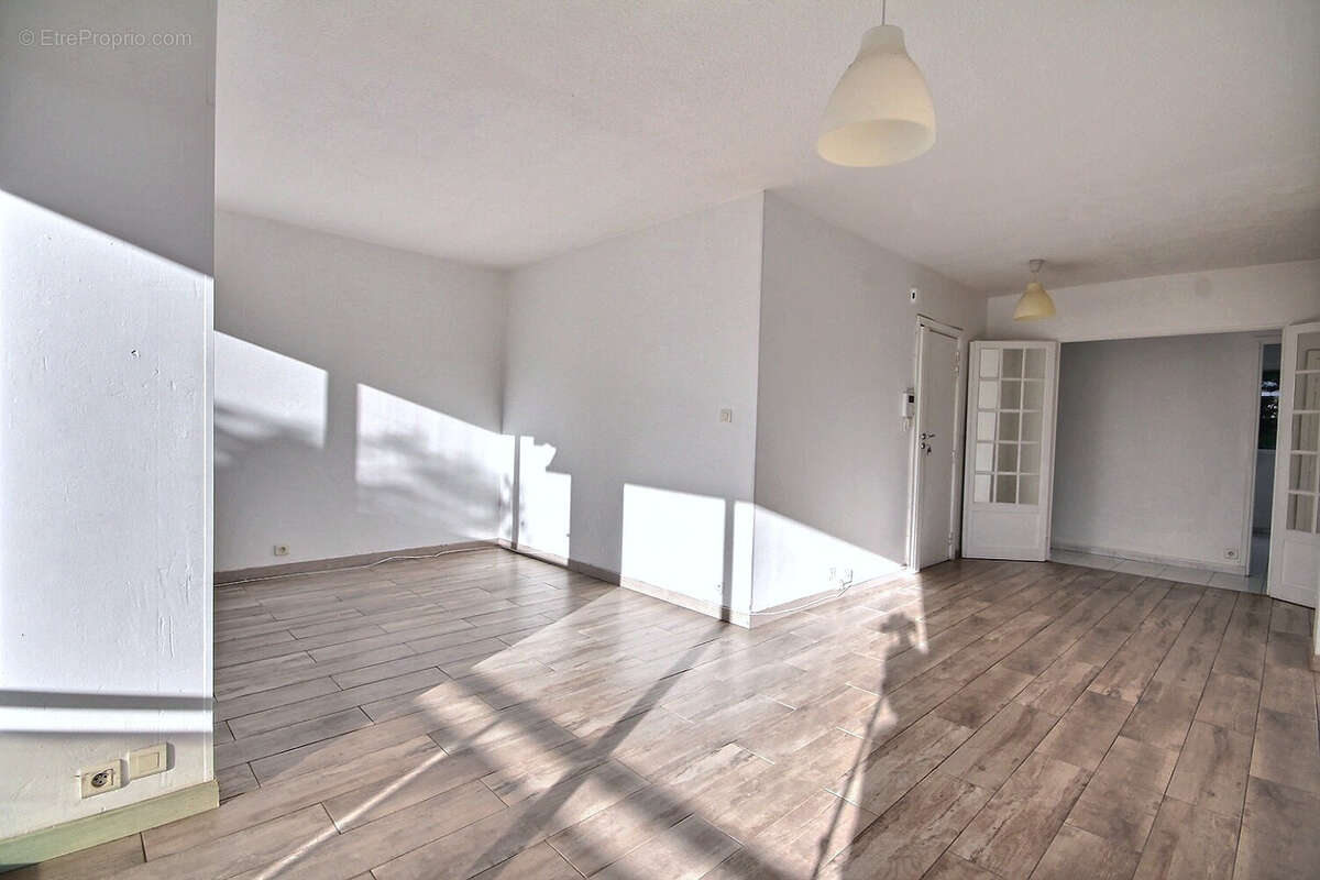 Appartement à MARSEILLE-10E