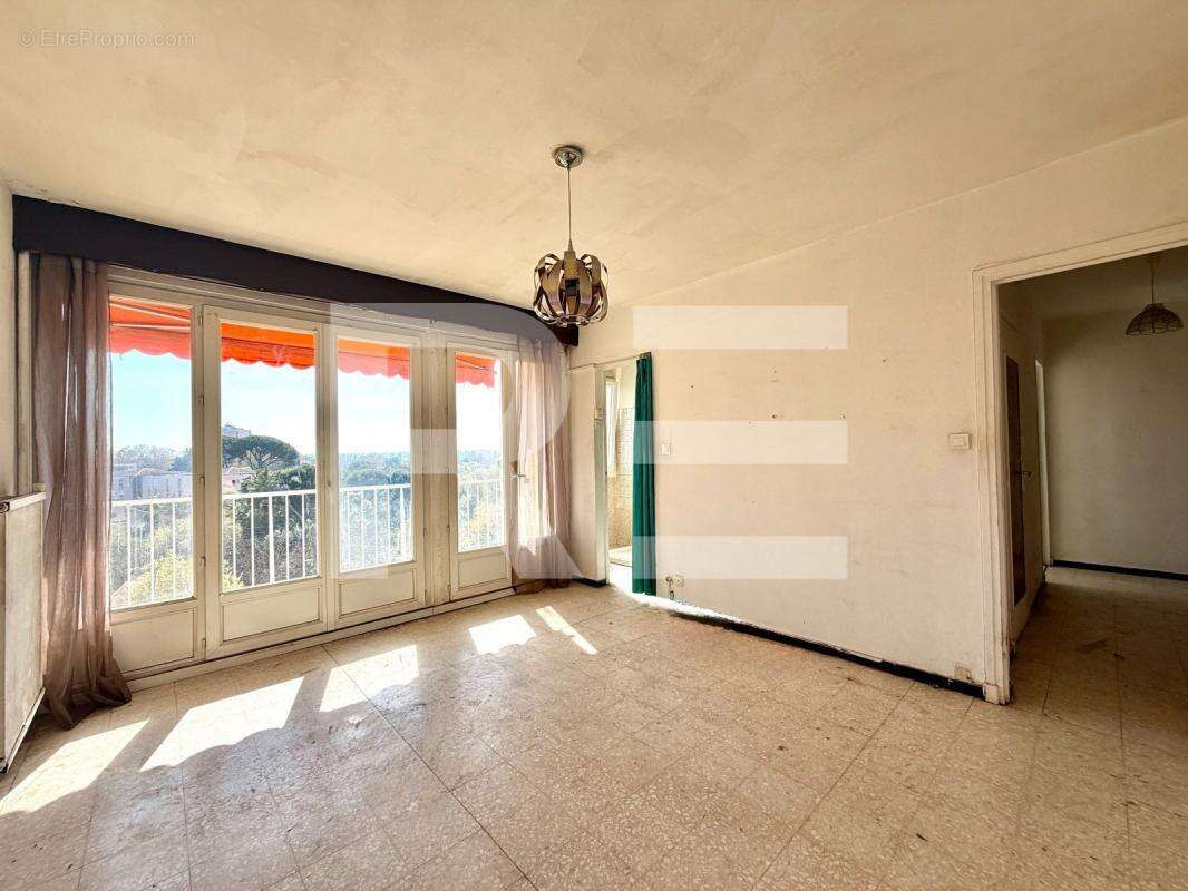 Appartement à NIMES