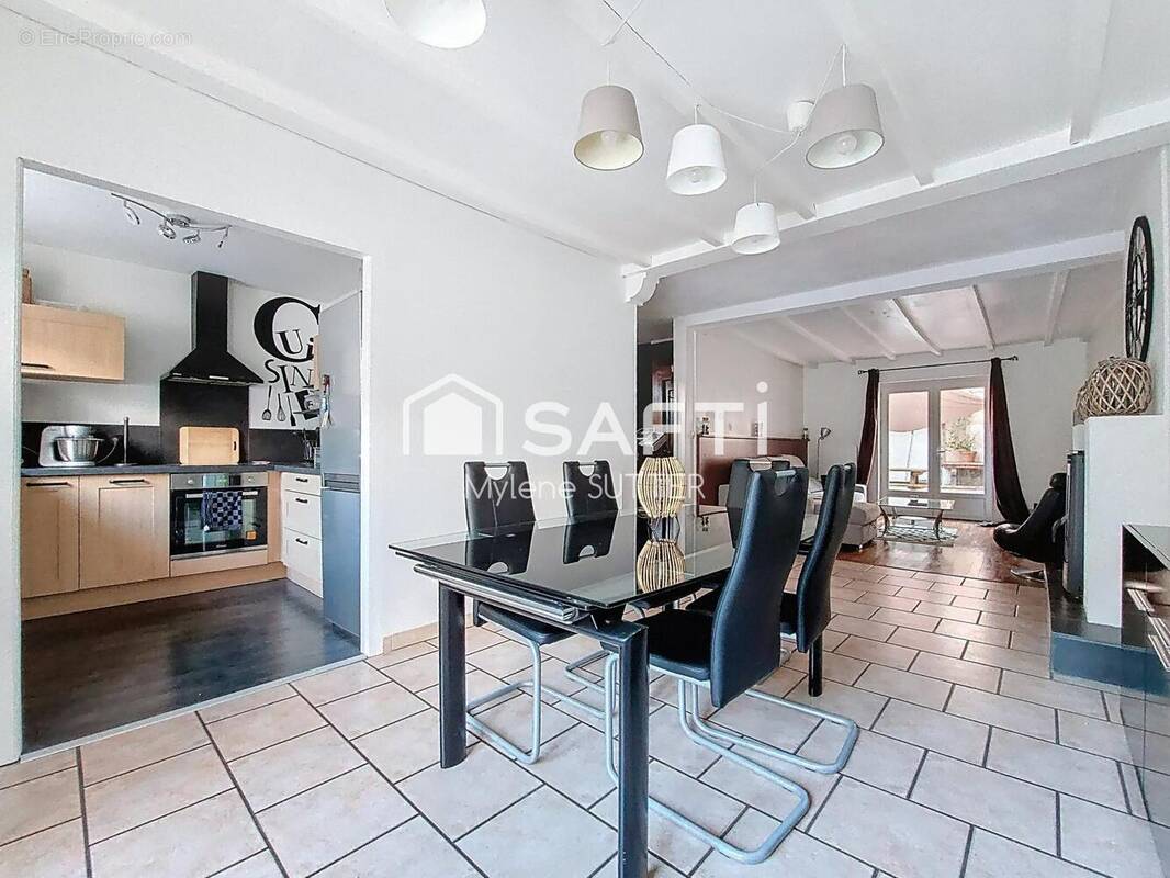 Photo 1 - Maison à PONT-SAINT-VINCENT