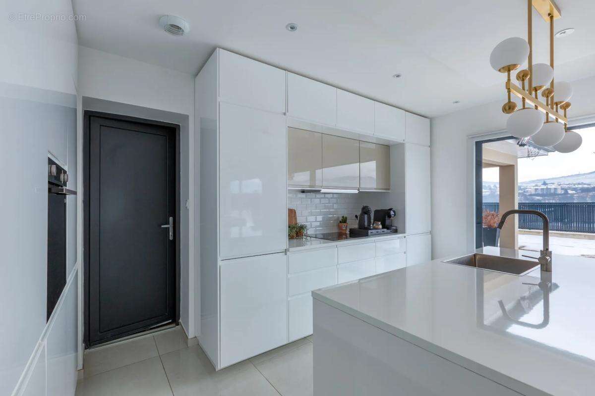 Maison à LA GRAND-CROIX