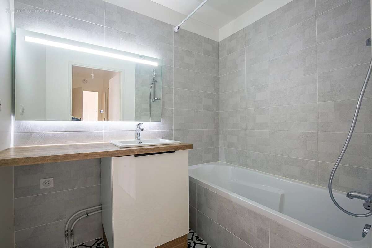 Appartement à MARSEILLE-8E