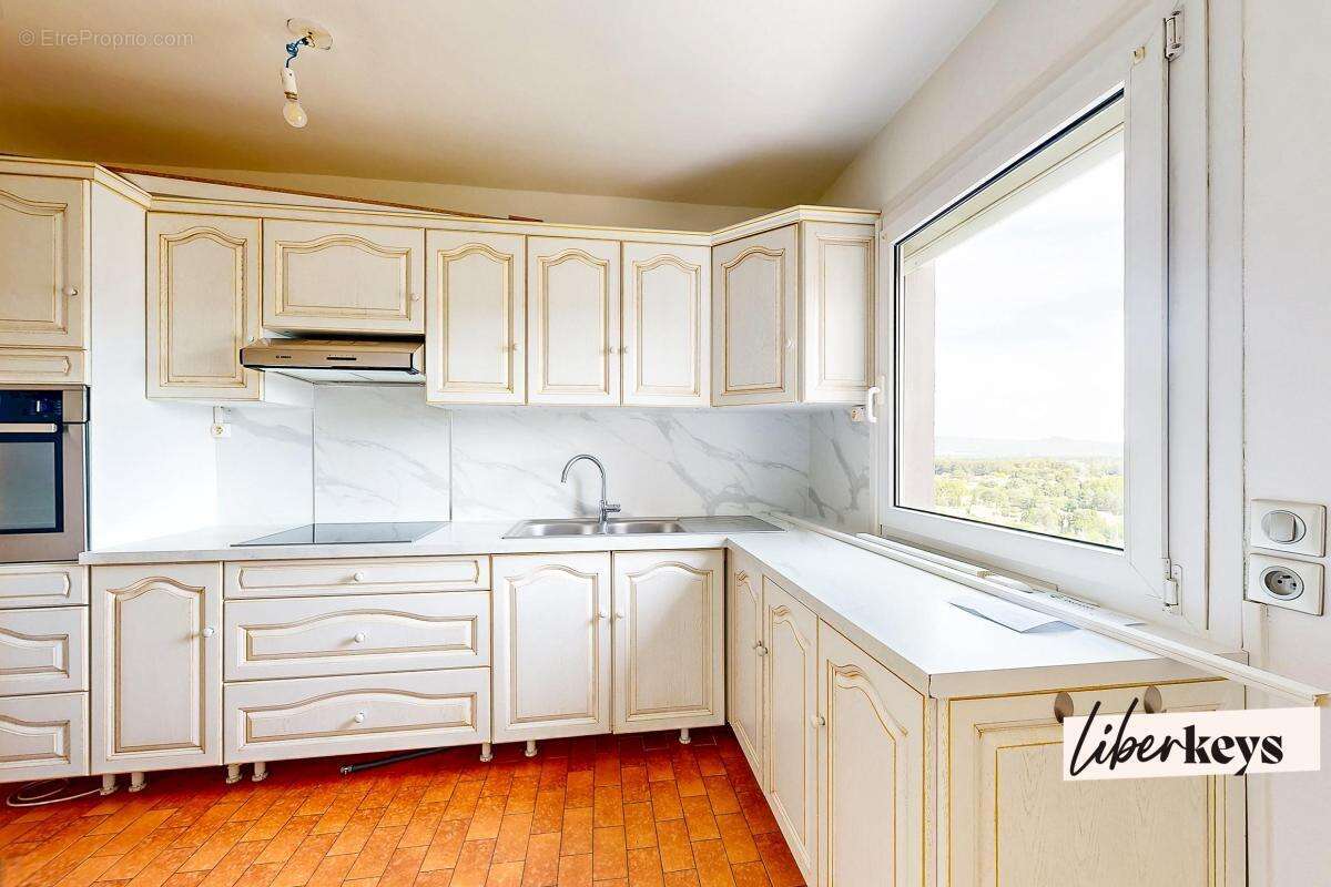 Appartement 3 chambres, vue panoramique à Salon de Provence - photo 4