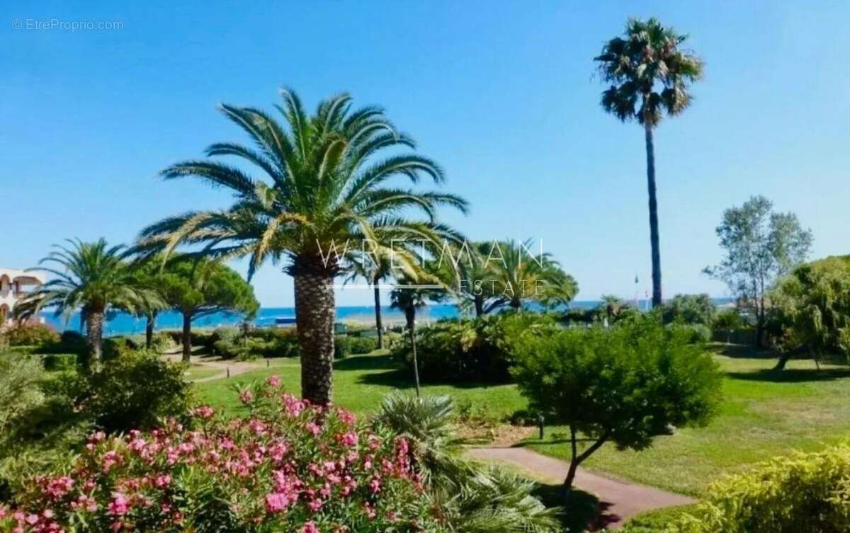 Appartement à VILLENEUVE-LOUBET