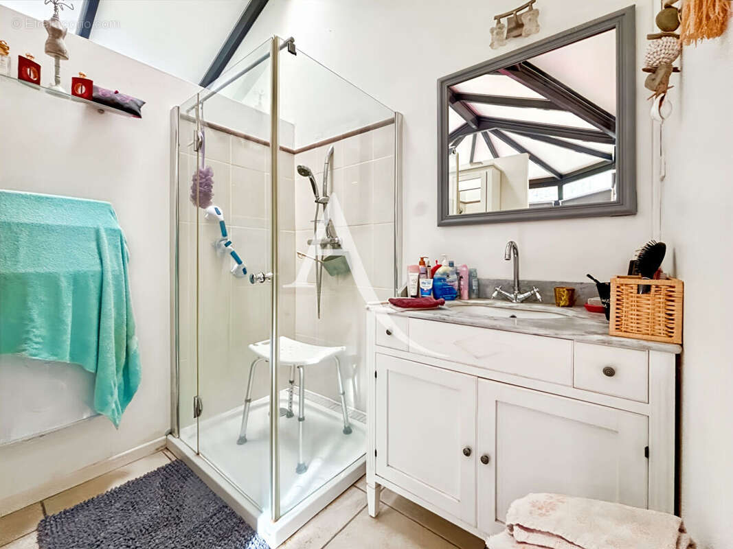 Maison à LES ESSARTS-LE-ROI