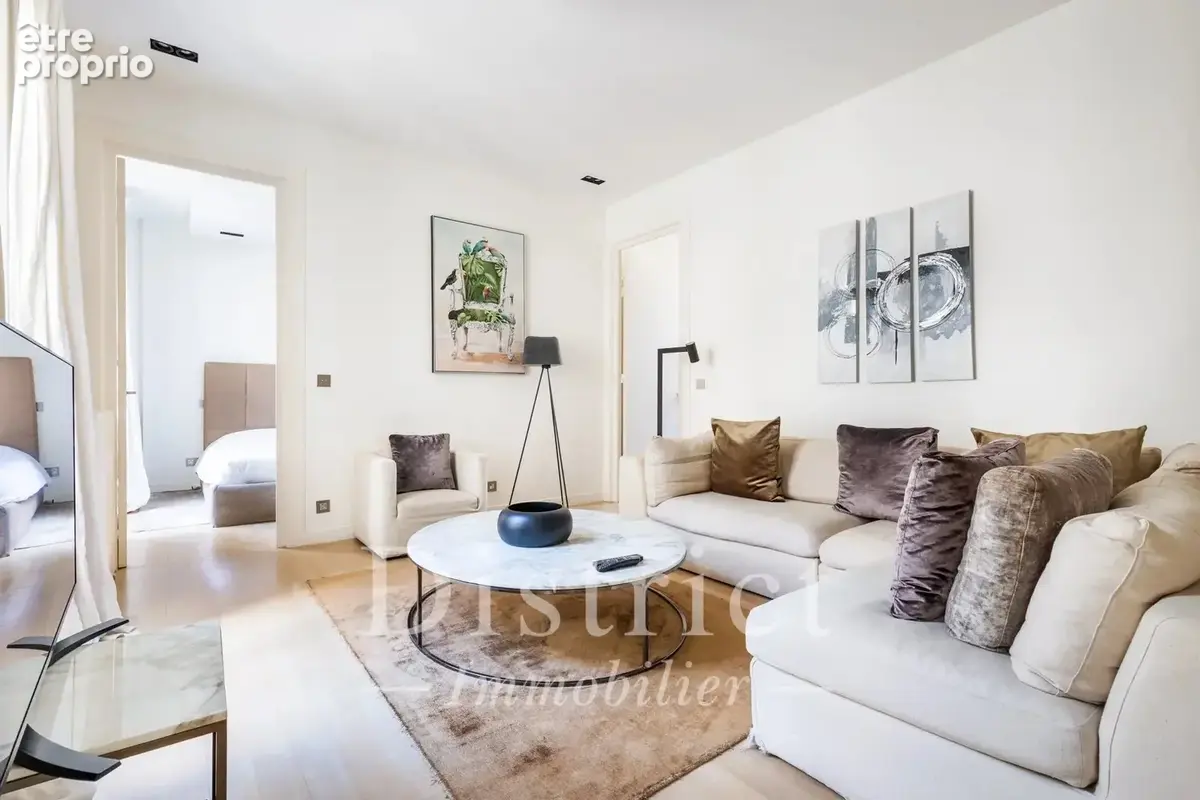 Exclusivité Triangle d'Or. 4 pièces de 75m² en excellent état - photo 2