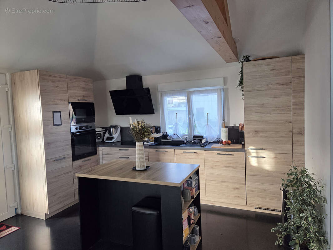 Chaffois, appartement de type 3 , garage, terrasse et jardin. - photo 3