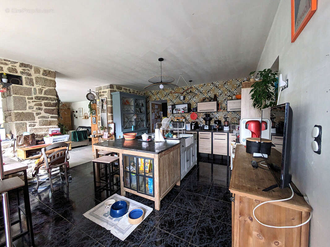 Maison à BAGUER-PICAN