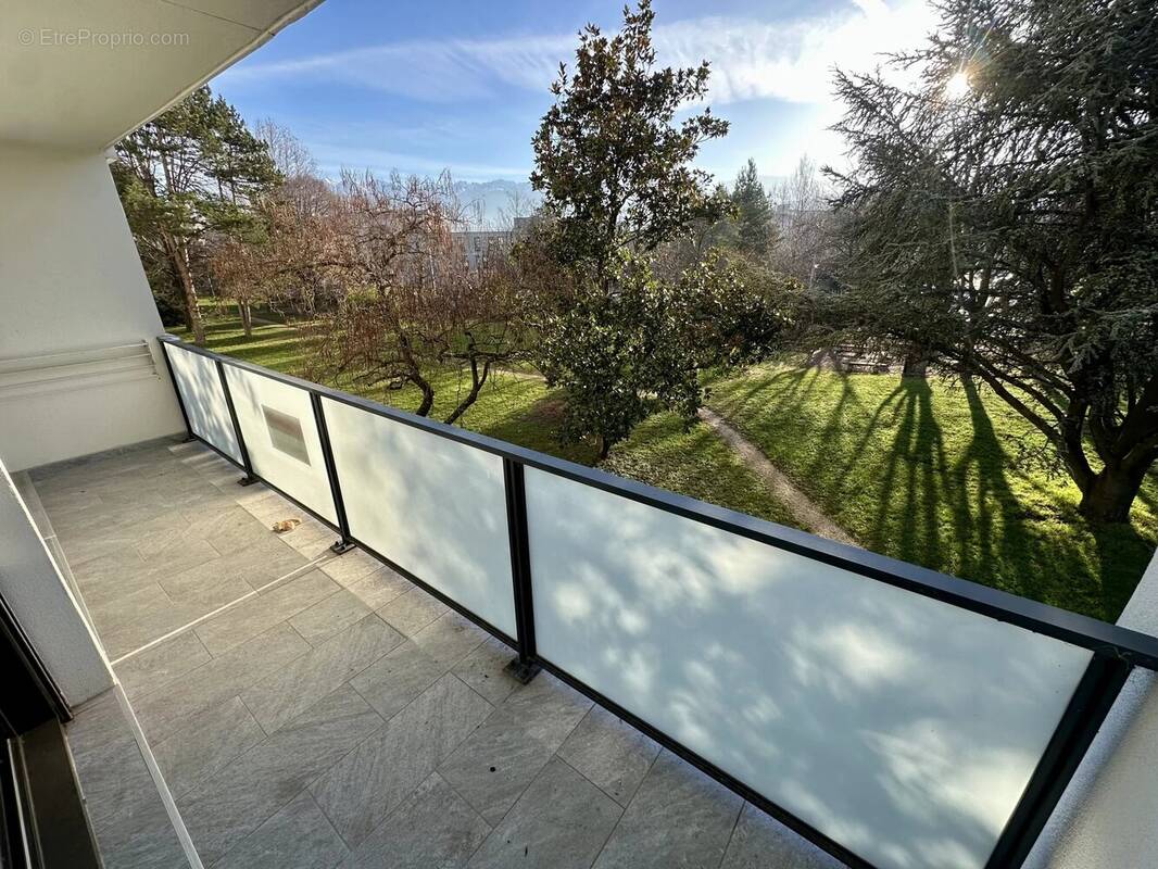 Appartement à ECHIROLLES