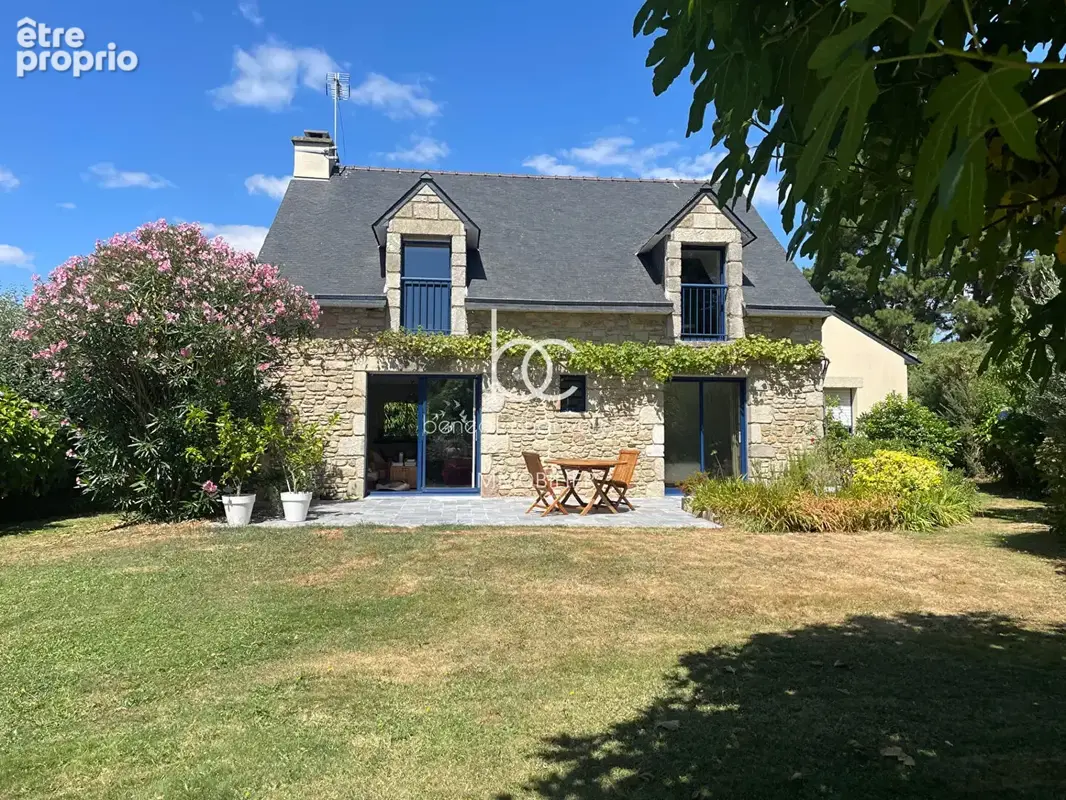 ARZON BOURG - Maison de caractère avec grand jardin ! - photo 11