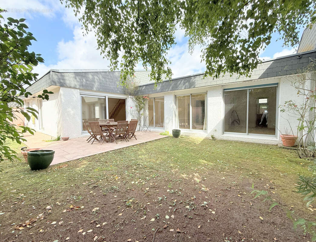 Maison à RUEIL-MALMAISON