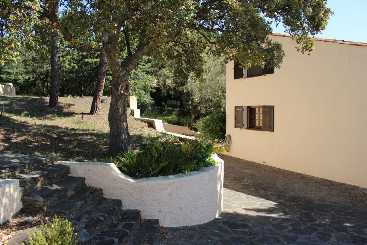 Maison à BORMES-LES-MIMOSAS