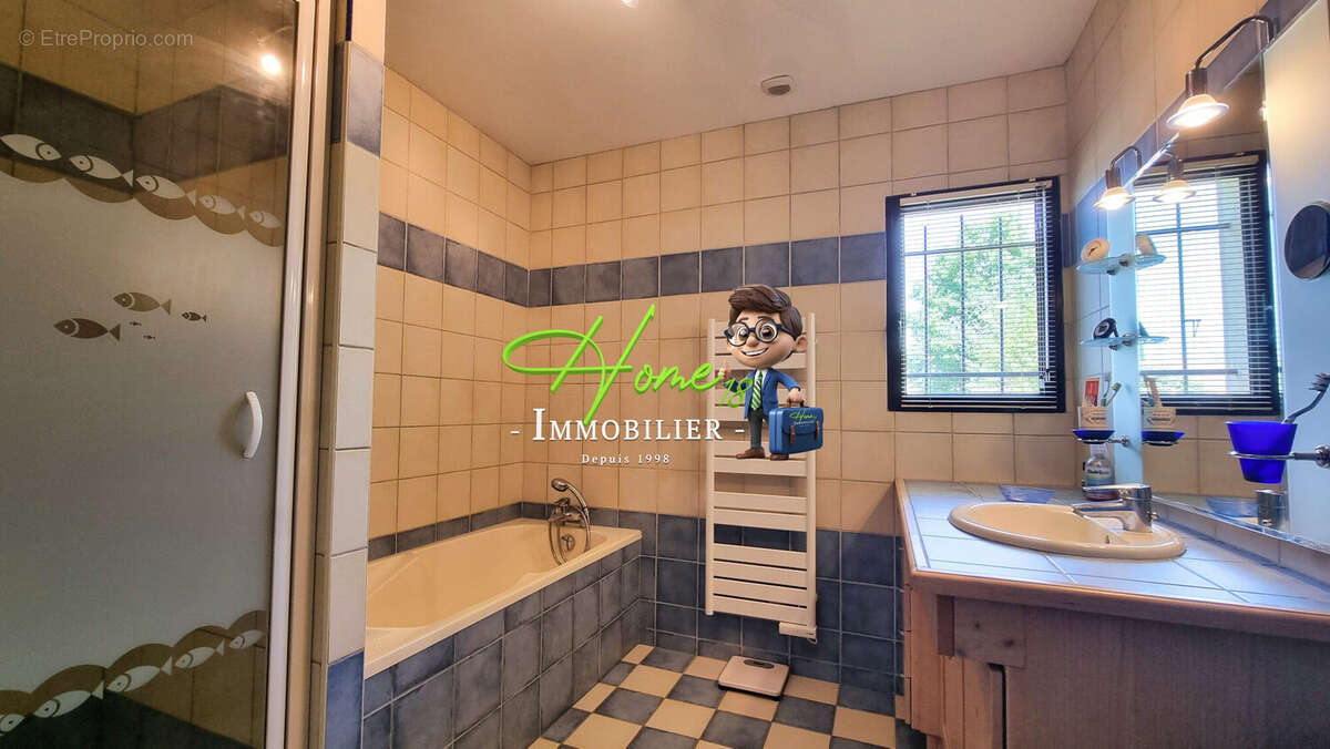 Maison à SAINT-MICHEL-DE-VOLANGIS