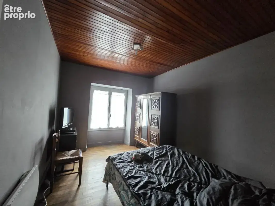 Maison de plain-pied avec jardin, garage et dépendance, à 5 - photo 7