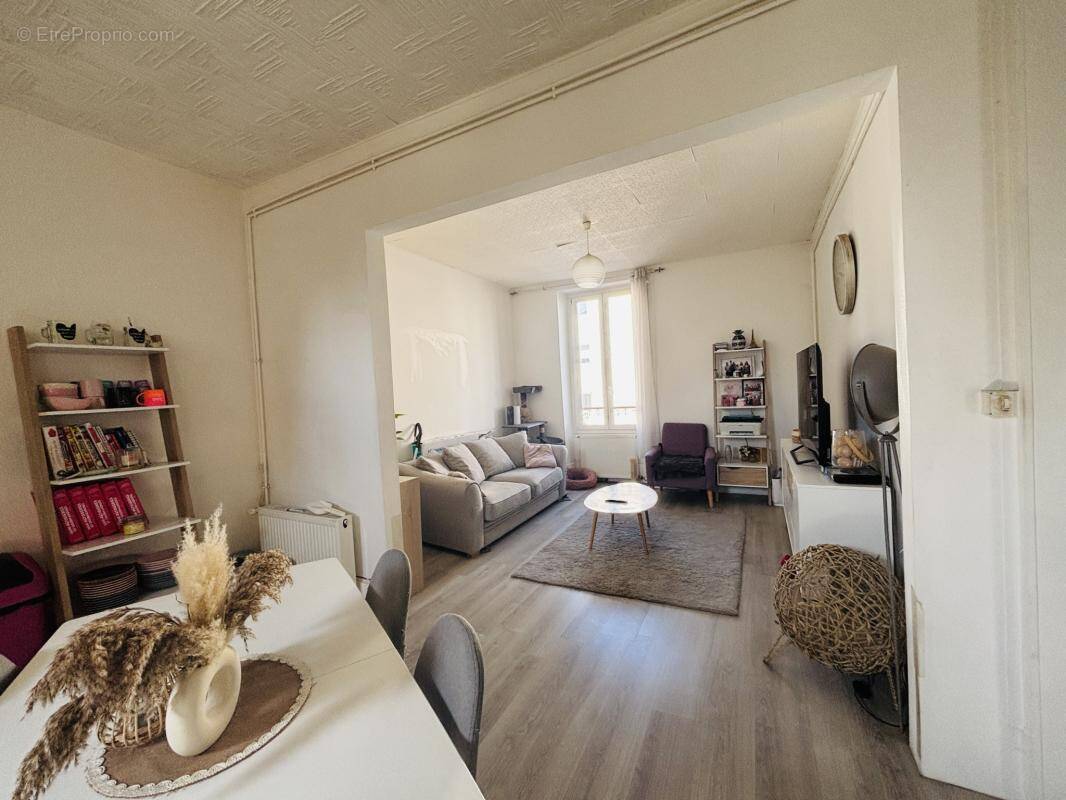 BOURGES- Appartement T2 49,78m2 loué- Quartier Malus - photo 1
