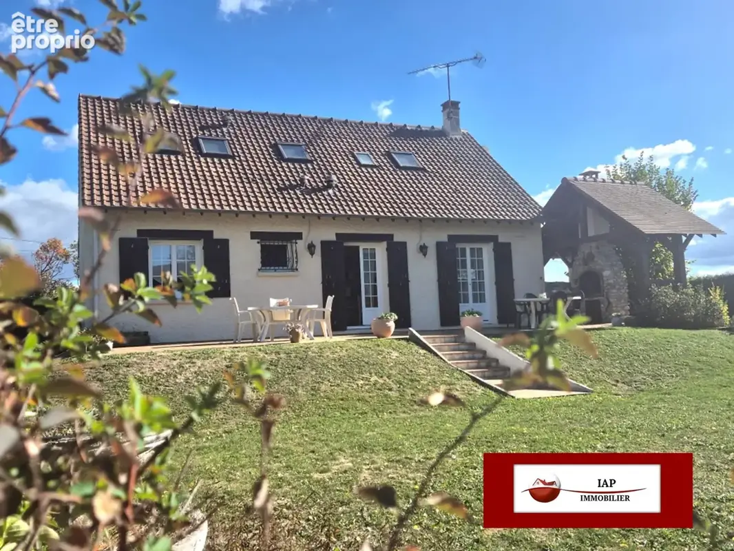 Photo Maison à Orgerus au prix de 442 000€