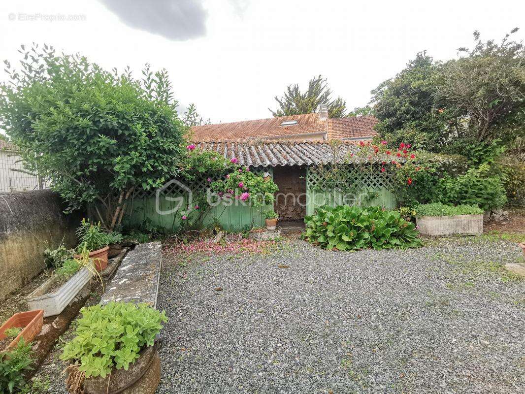 Maison à LEIGNES-SUR-FONTAINE