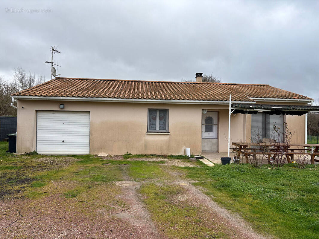 Maison à ECOYEUX