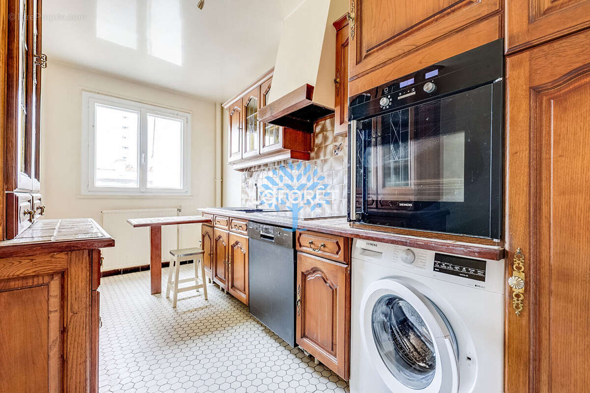 Appartement à PARIS-11E