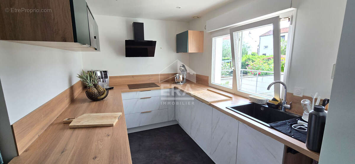 Maison à CHENNEVIERES-SUR-MARNE