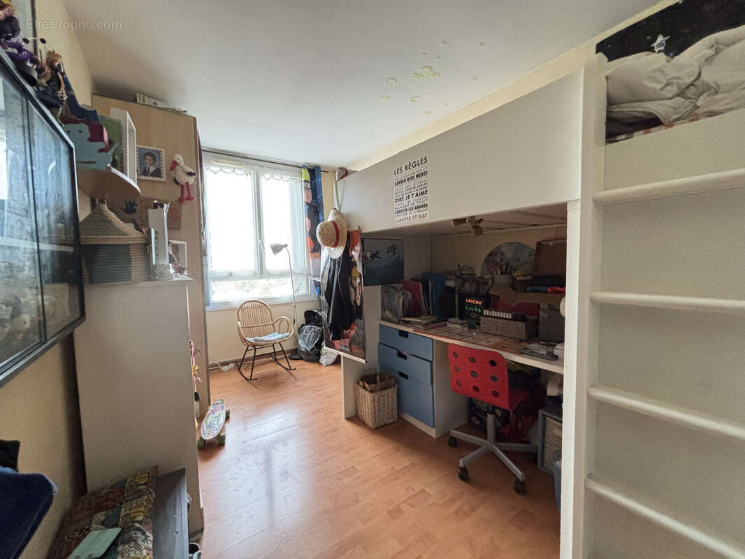 Appartement à SARTROUVILLE