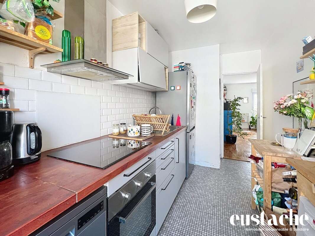 Appartement à PARIS-19E