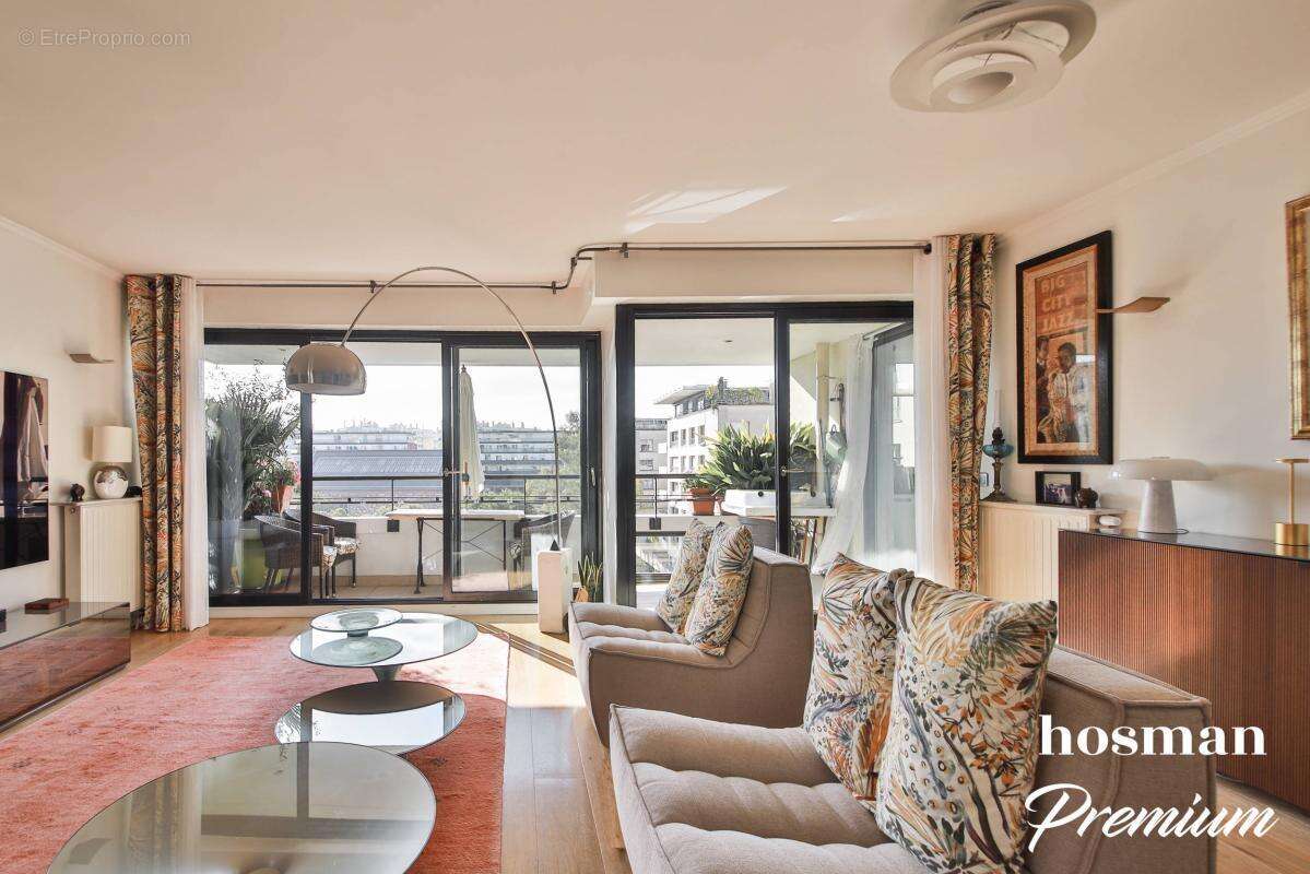 Appartement à PARIS-17E