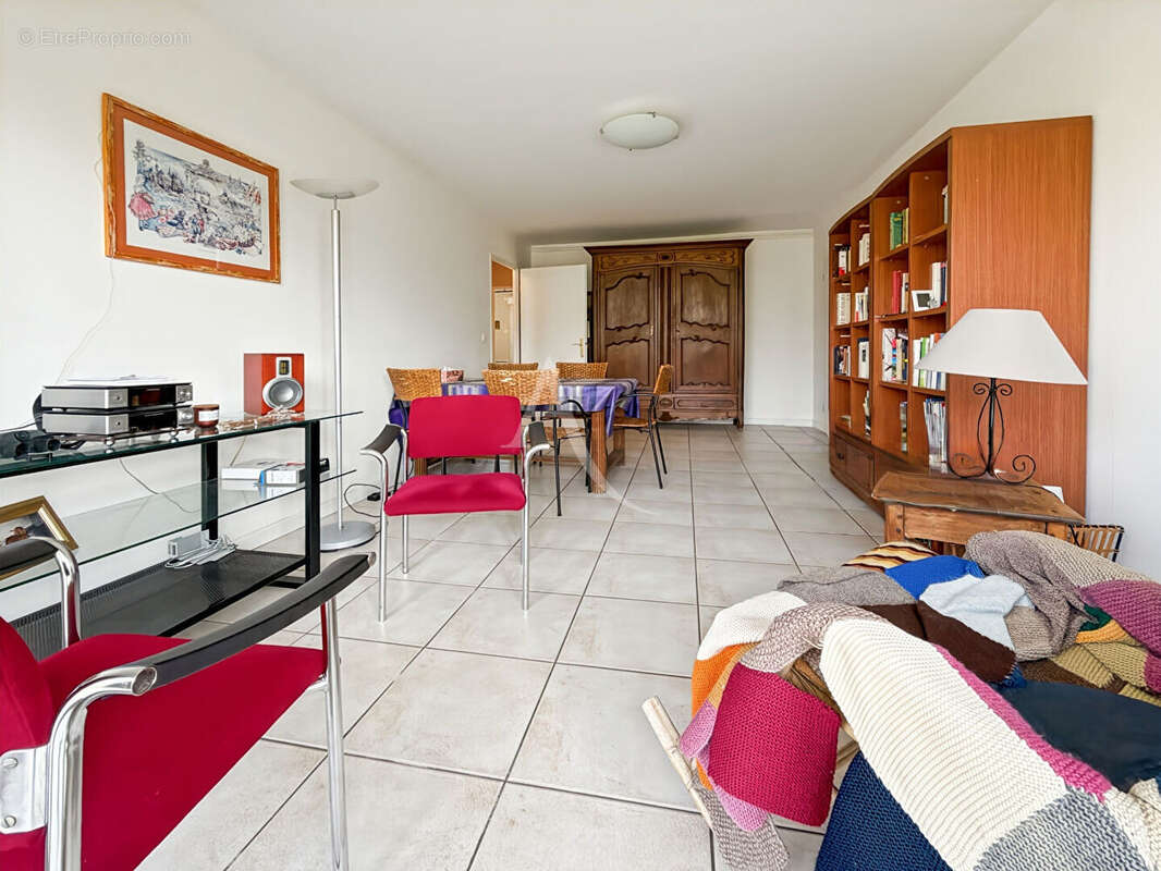 Appartement à JOUY-LE-MOUTIER