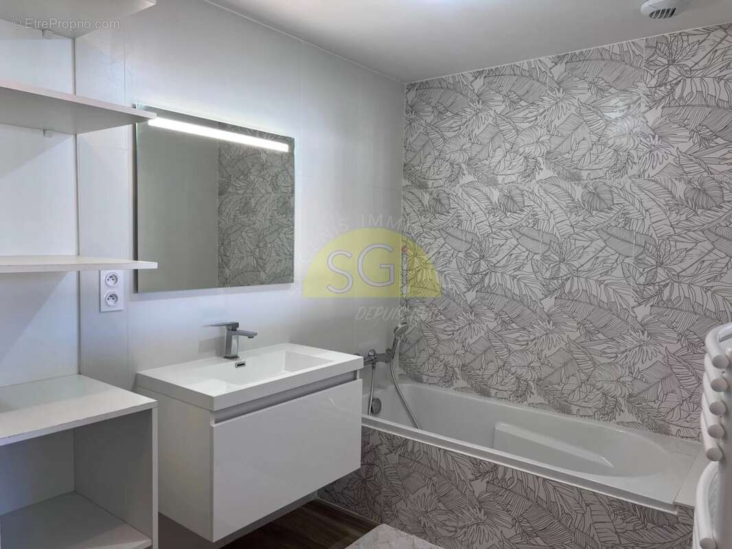 Maison à SAINT-GENIS-DES-FONTAINES