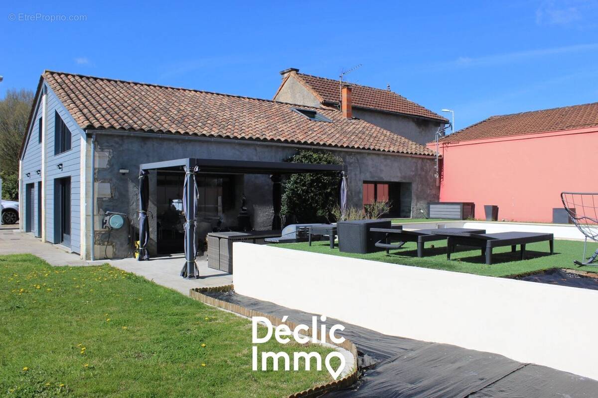 Maison à PONT-L&#039;ABBE-D&#039;ARNOULT