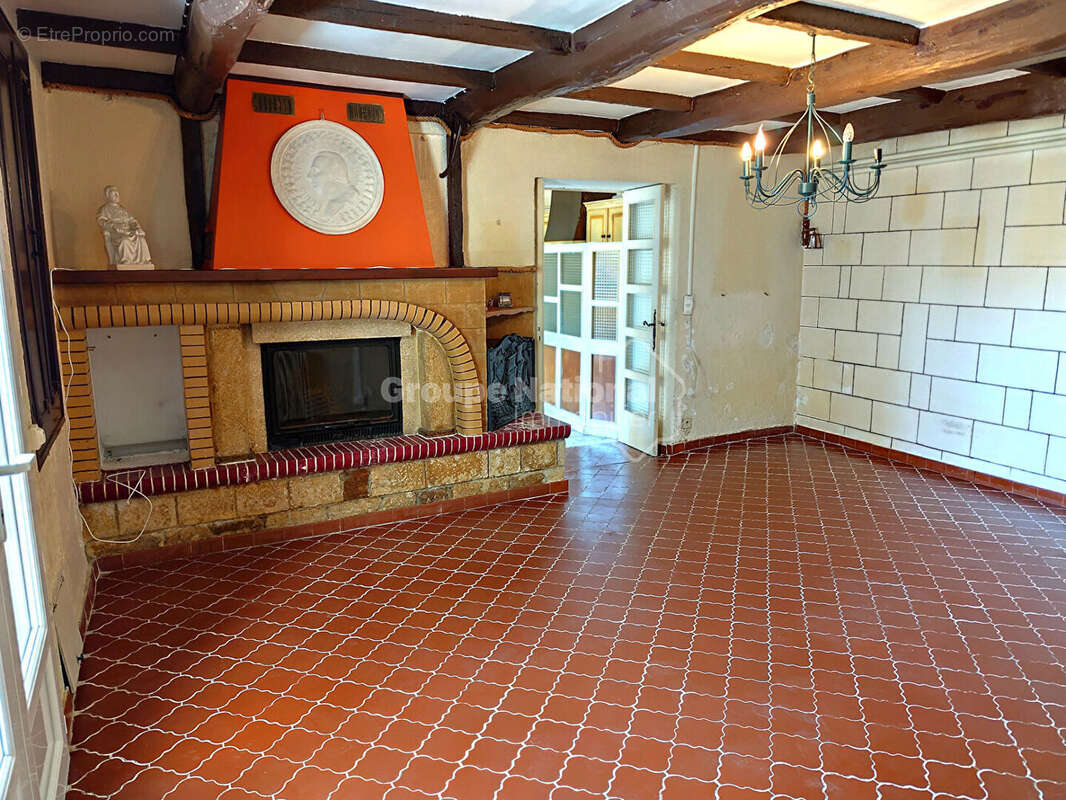 Maison à JONQUIERES