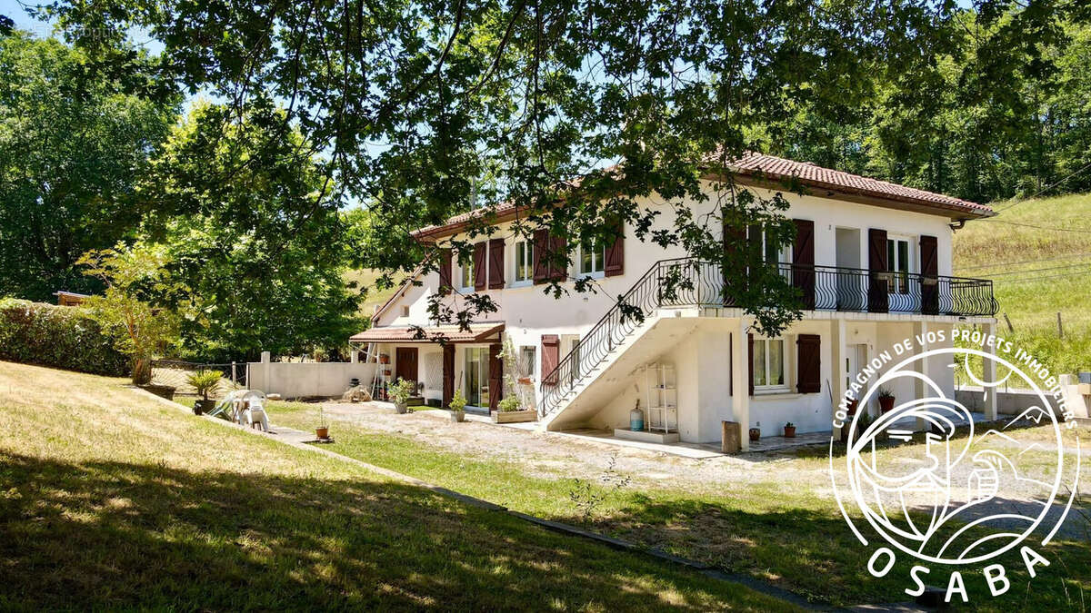 Maison à BRISCOUS