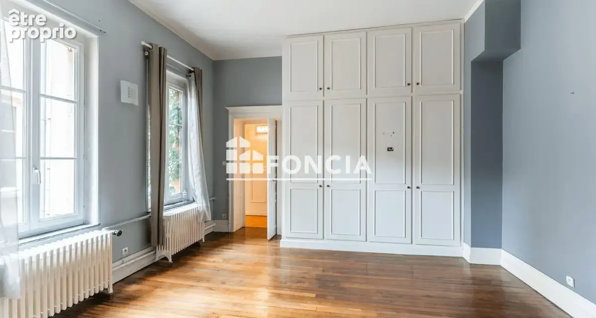 Metz – Appartement de caractère 6 pièces avec garage - photo 3