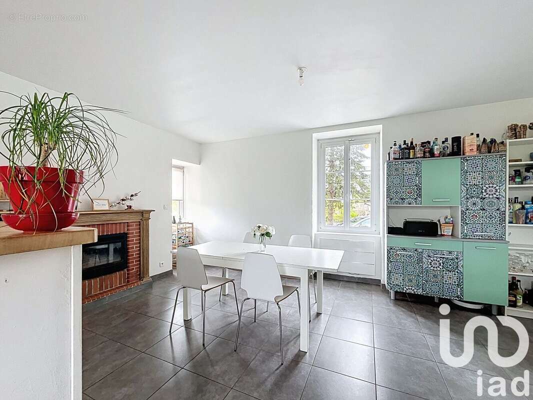 Photo 5 - Maison à BAGUER-MORVAN