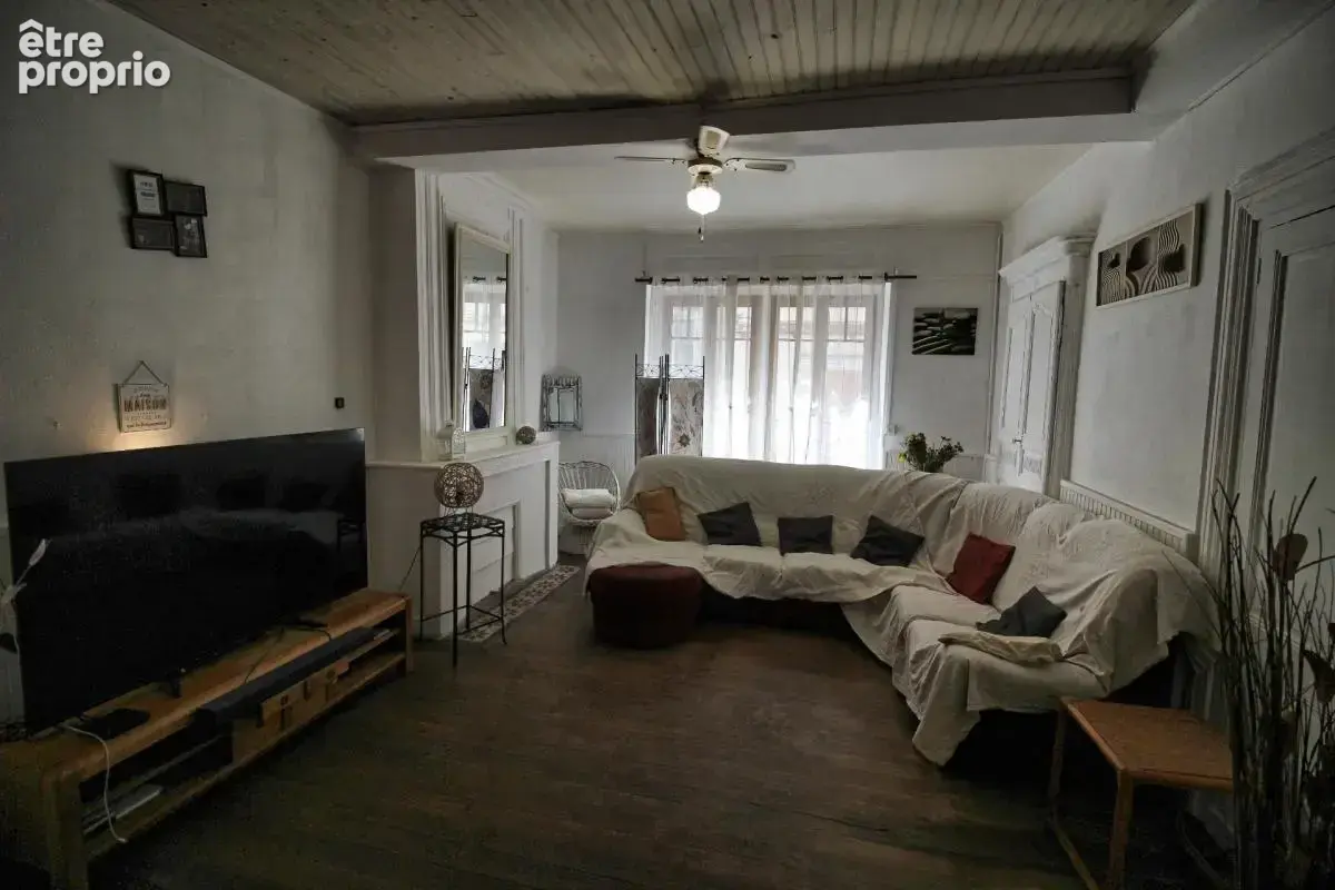 BAZAS CENTRE, maison de caractère avec cour intérieure, 8 pieces, 4 chambres - photo 2