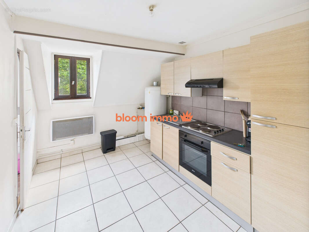 Appartement 79 m² à Chambery  - photo 4