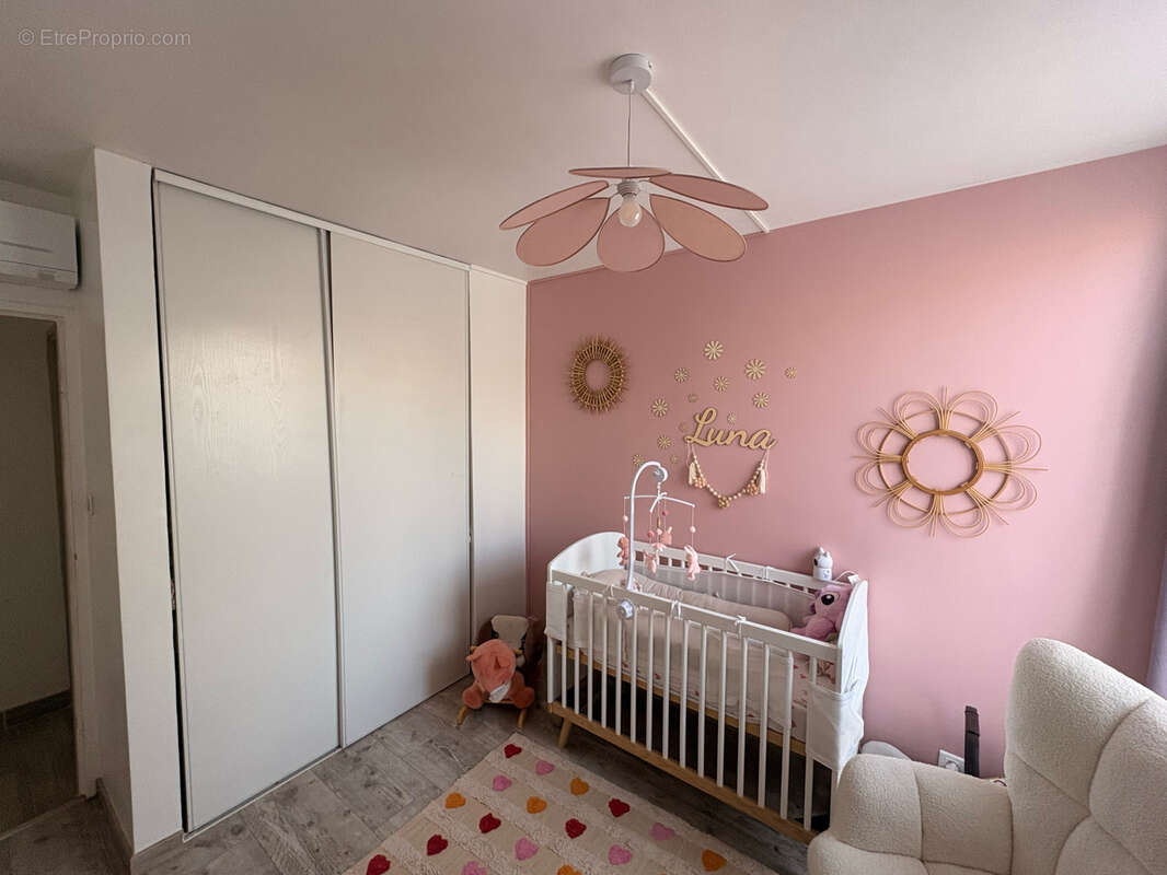 Appartement à LA VALETTE-DU-VAR