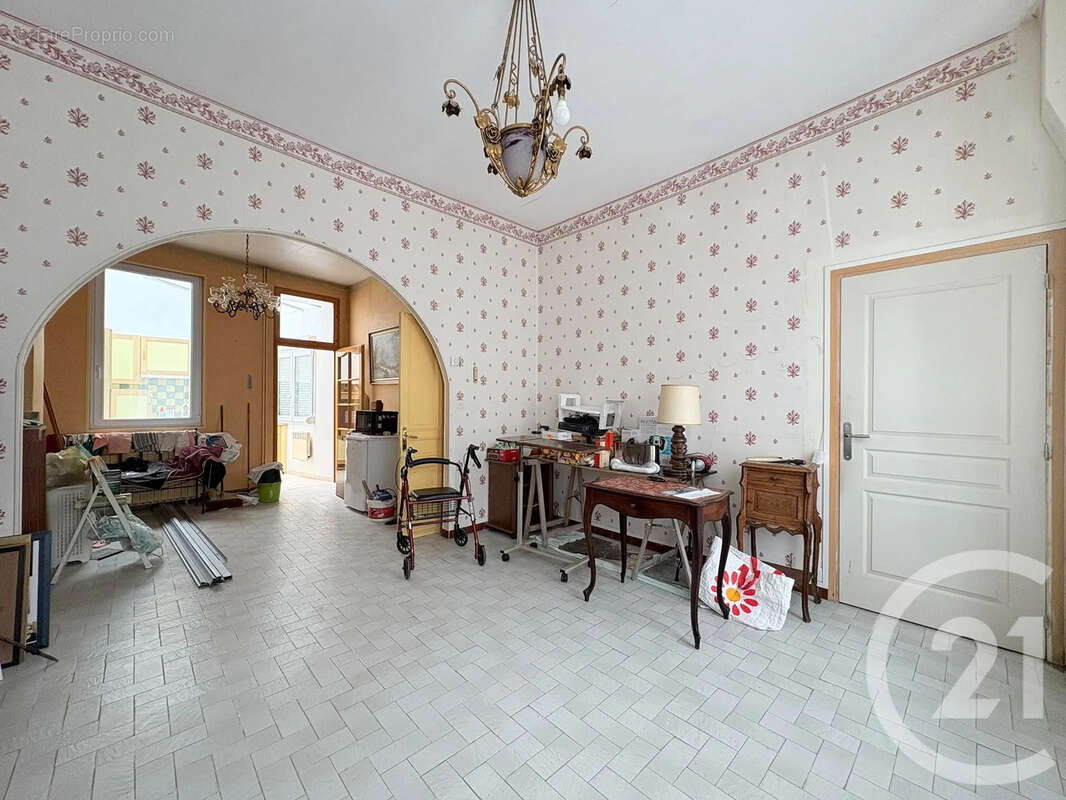 Maison 91 m² à Saint-Quentin  - photo 4