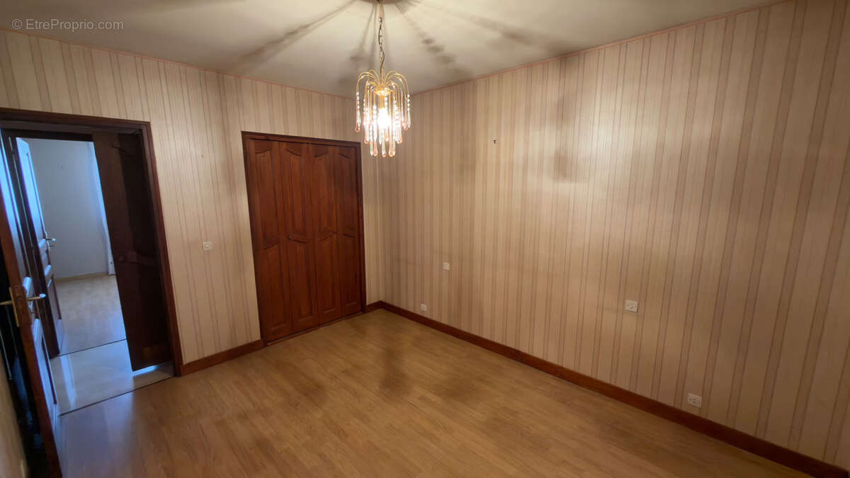 Maison à vendre à Athis-Mons   168 m2 avec jardin et garage - photo 11