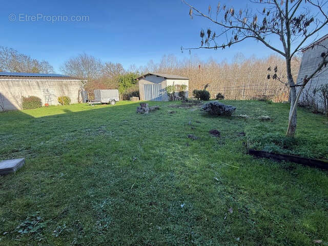 Maison à SAINT-AIGULIN