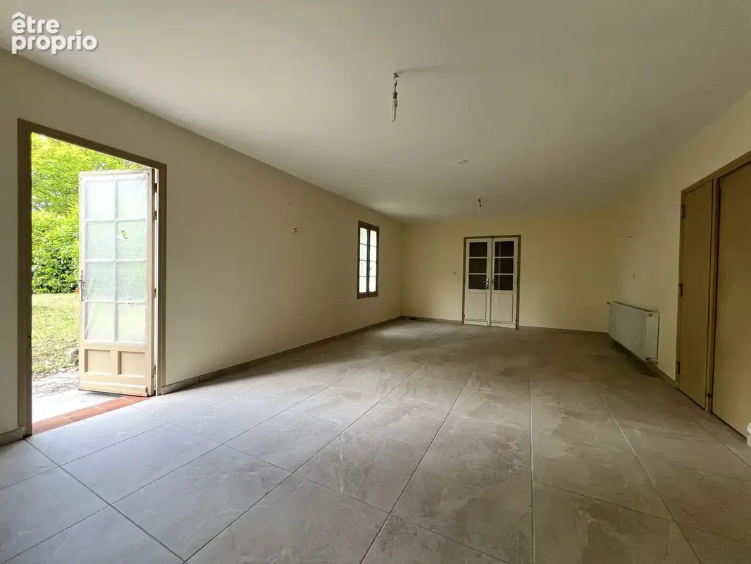Maison 400 m² à Trentels  - photo 185