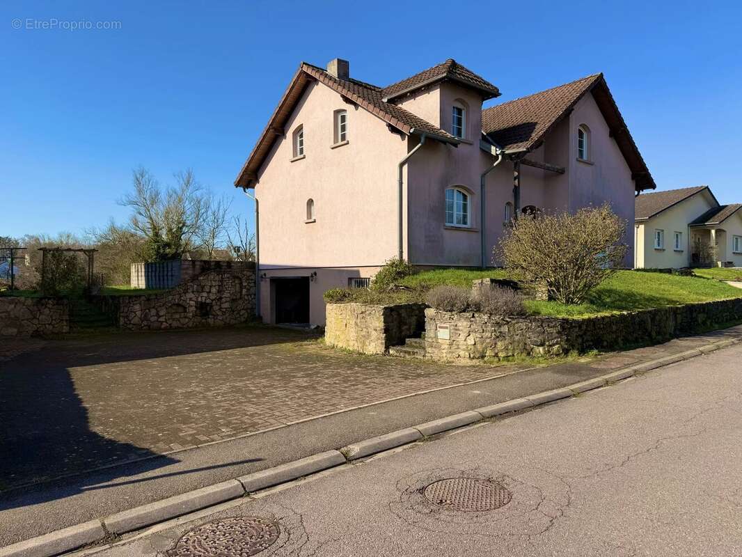 Maison à TETING-SUR-NIED