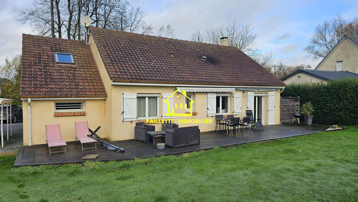 Maison à SAINT-MACLOU-LA-BRIERE