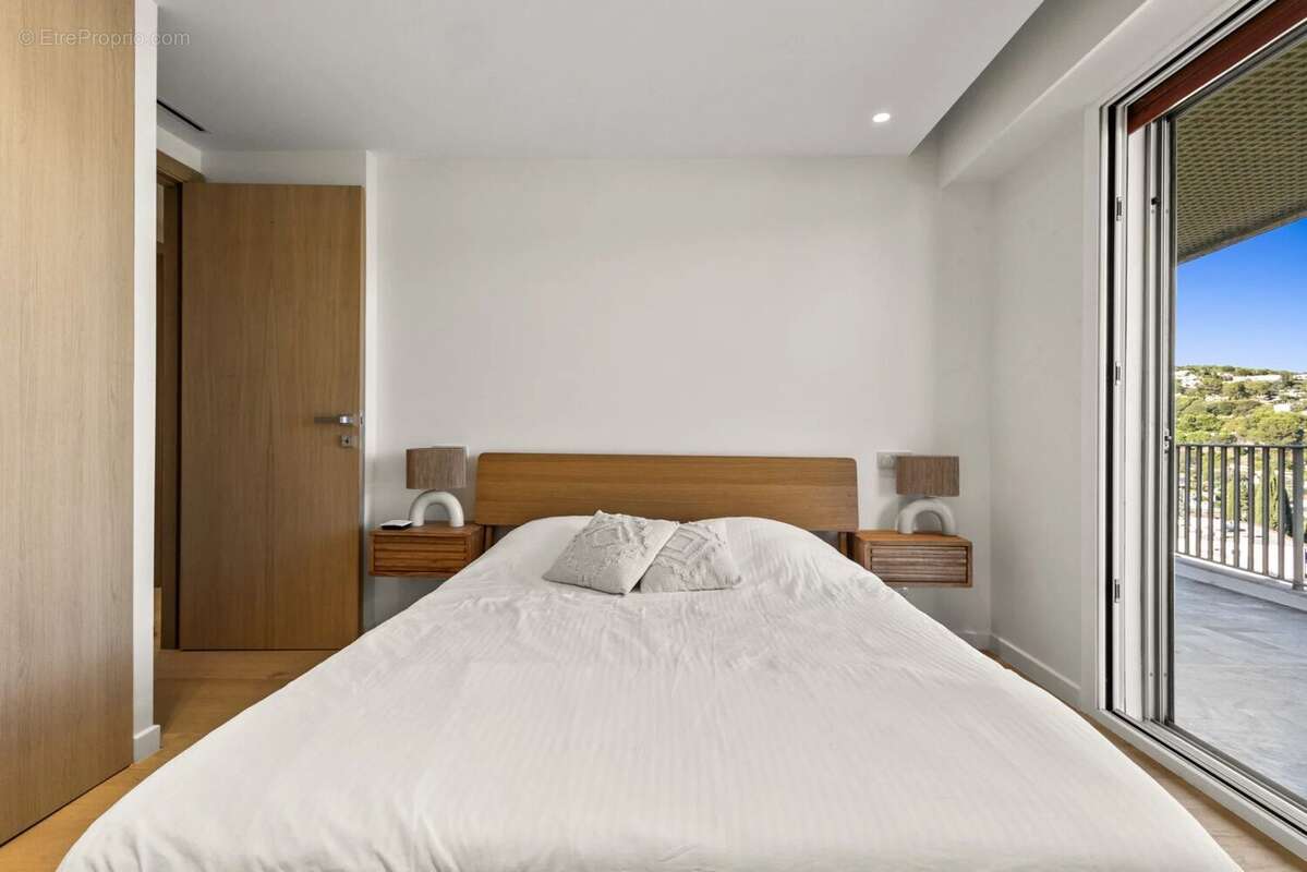 Appartement à LE CANNET