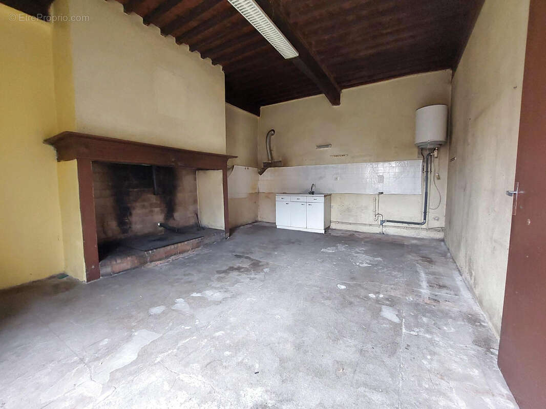 Maison à BERNAC-DEBAT