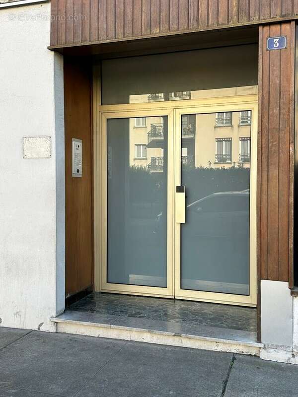 Appartement à LE BLANC-MESNIL